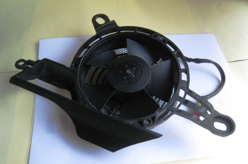 Ducati Diavel G1 / Bj. 2011-2013 / Kühler Lüfter links / coolant fan left side