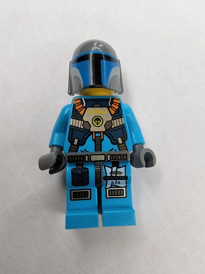 Lego Mini Figure Alien Defense Blue Space Uniform Star Wars Helmet - Image 3 of 4