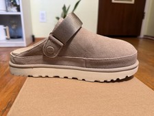 UGG Women's Goldenstar Clogs in Sand Model Women's Size 8 - New Unused with Box
