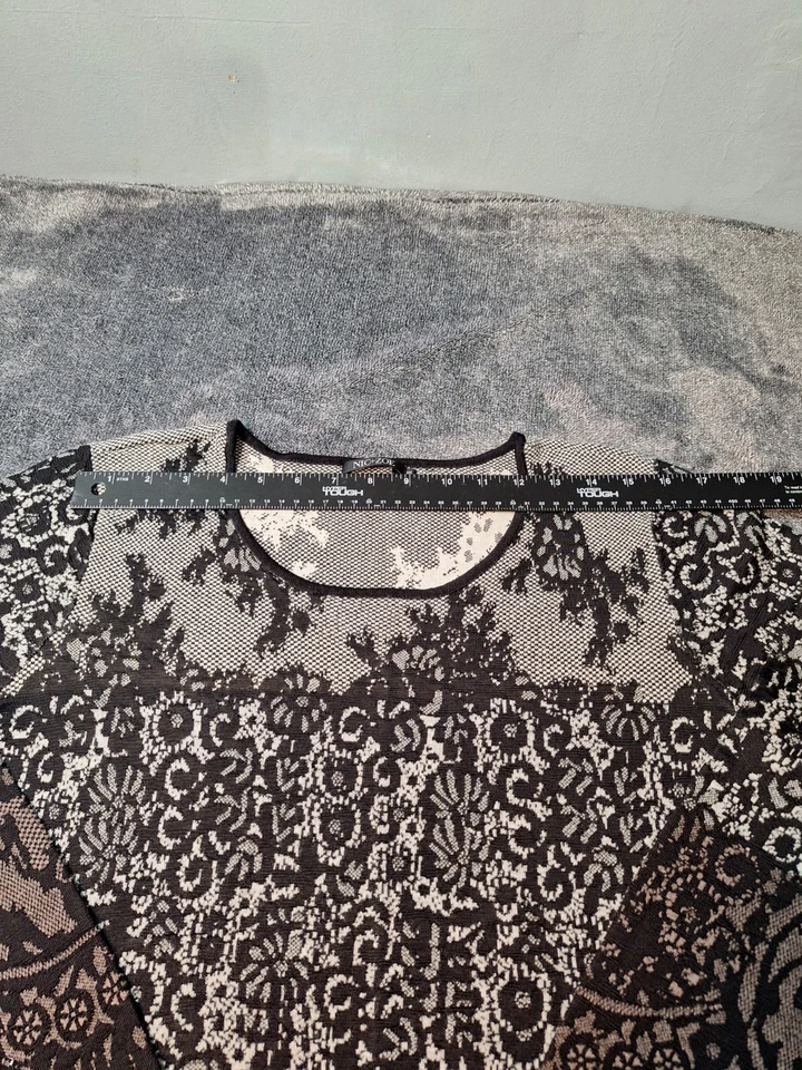 Nic & Zoe Round Neck Pullover Sweater Womens 3X Black Abstract 3D Knit Artsy - Image 3 of 4