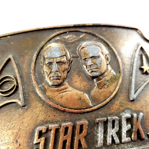 Vintage 1976 Paramount Star Trek Lives Captain Kirk & Spock Belt Buckle - Picture 5 of 9