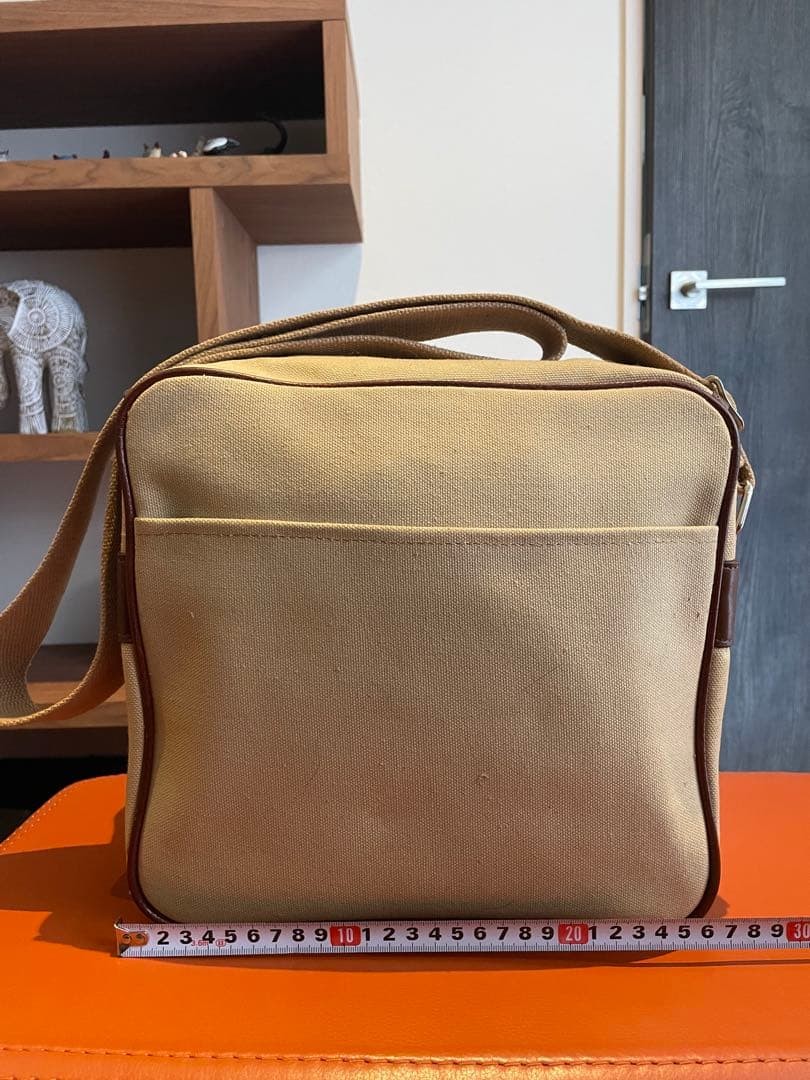 Foto 2 di 7