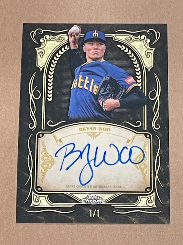 Bryan Woo 2026 Topps Chrome Ink Strokes Superfractor 1/1 On-Card Auto Mariners