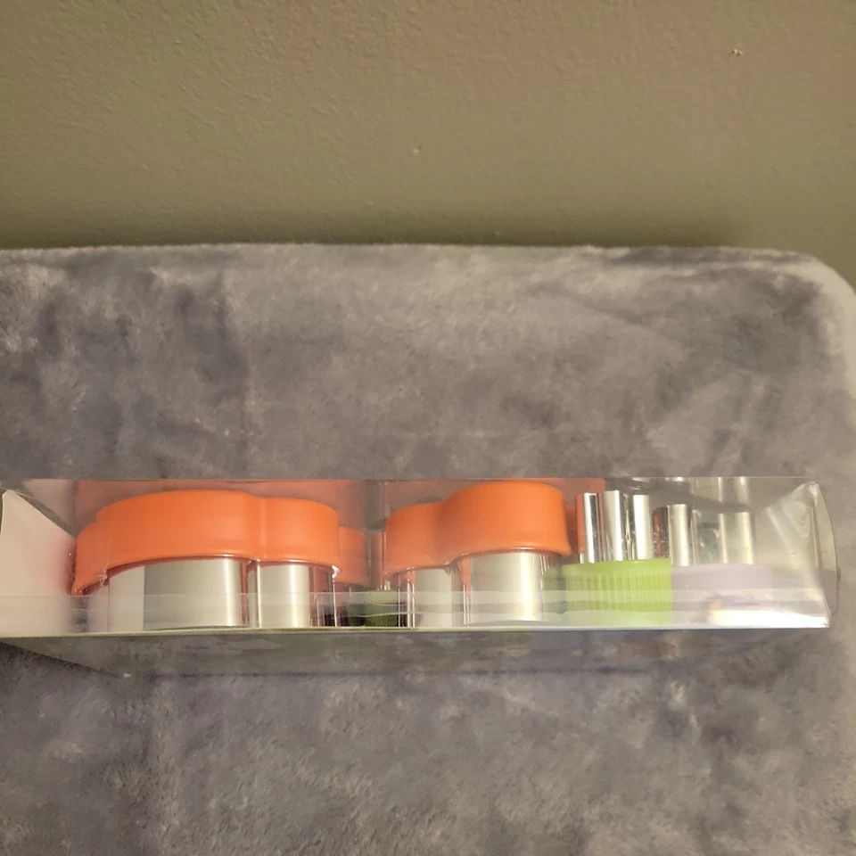 Cortador de sándwiches y galletas GUS para perros patas de hueso formas de perro gato Foto 3 de 3