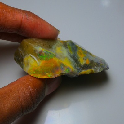 RIESIGER 160,00 kt natürlicher äthiopischer Opal grob - Multi Fire Welo Opal ...