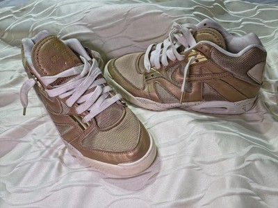 Nike Men's Air Tech Challenge III Metalic Gold Size 9