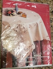 VTG Embroidered Camellia Cutwork 34" Square Embroidery Tablecloth Topper WHITE