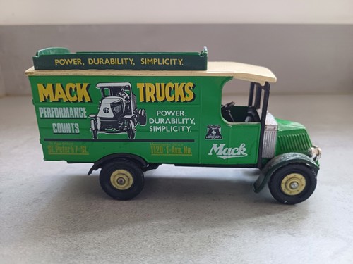 Corgi Classics Mack 1:43 Truck – No.C906/1 - Picture 4 of 8