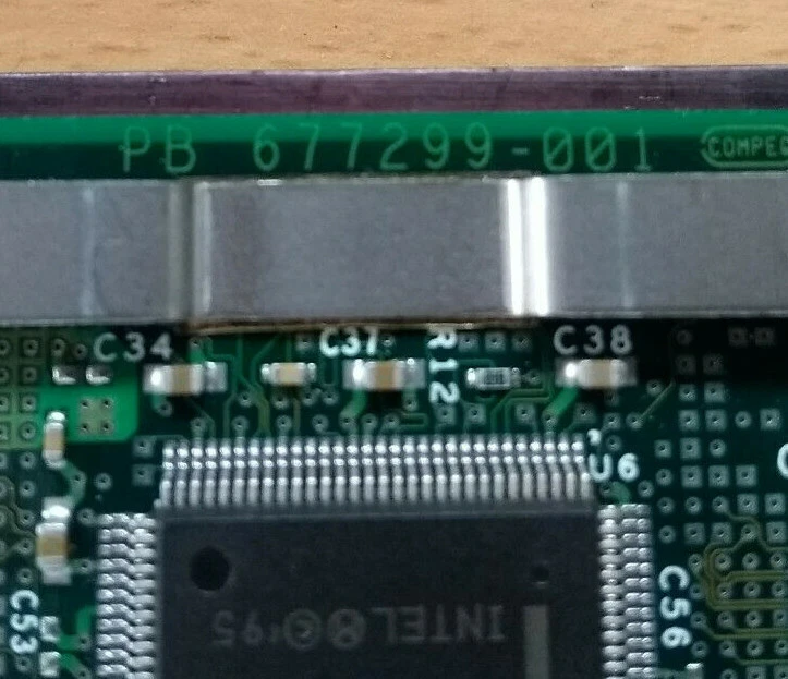 Vintage Intel PB 677299-001 Processor Board Card Pentium 2 Processor + Heatsink - Image 3 of 4