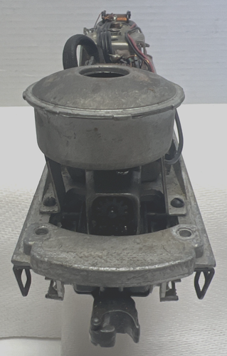 LIONEL POSTWAR "O" 2343 SANTA FE F3 A POWERED CHASSIS, E-UNIT/HORN- WORKS GREAT - Picture 15 of 20