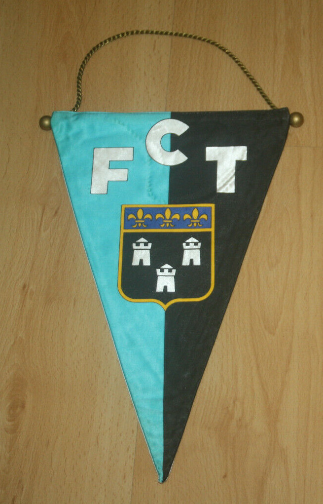 Fanion Vintage FC Tours – Années 70/80 – Taille 20x26 Cm