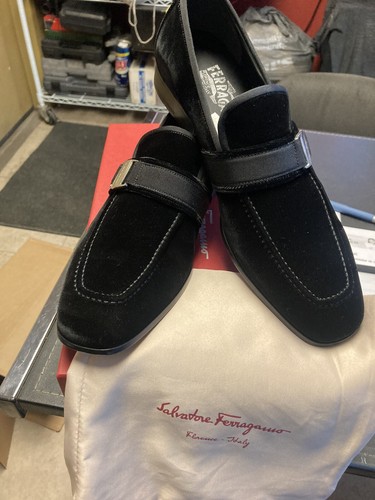 Buy NIB Salvatore Ferragamo Danny 2 