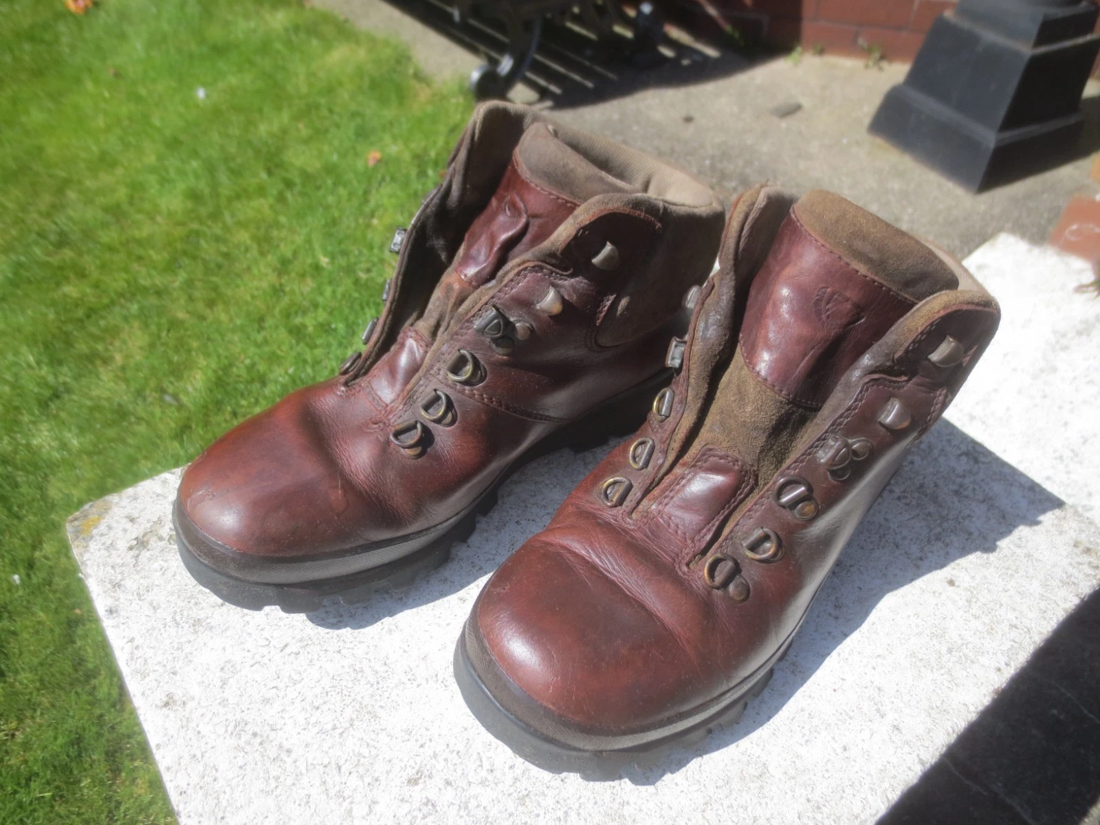BRASHER HILLMASTER WOMEN'S HIKING CAMPING TREKKING BOOTS BROWN UK 6.5 PORTUGAL
Opens in a new window