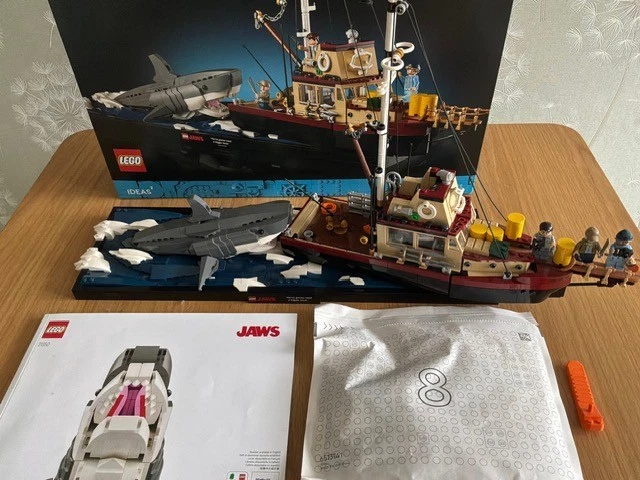 LEGO Ideas 21350 Jaws, photo 1 of 5