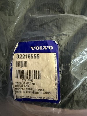 Genuine OEM Volvo XC60 Floor Mat Set Mats NEW 2018 2019 2020 2021 2022 2023