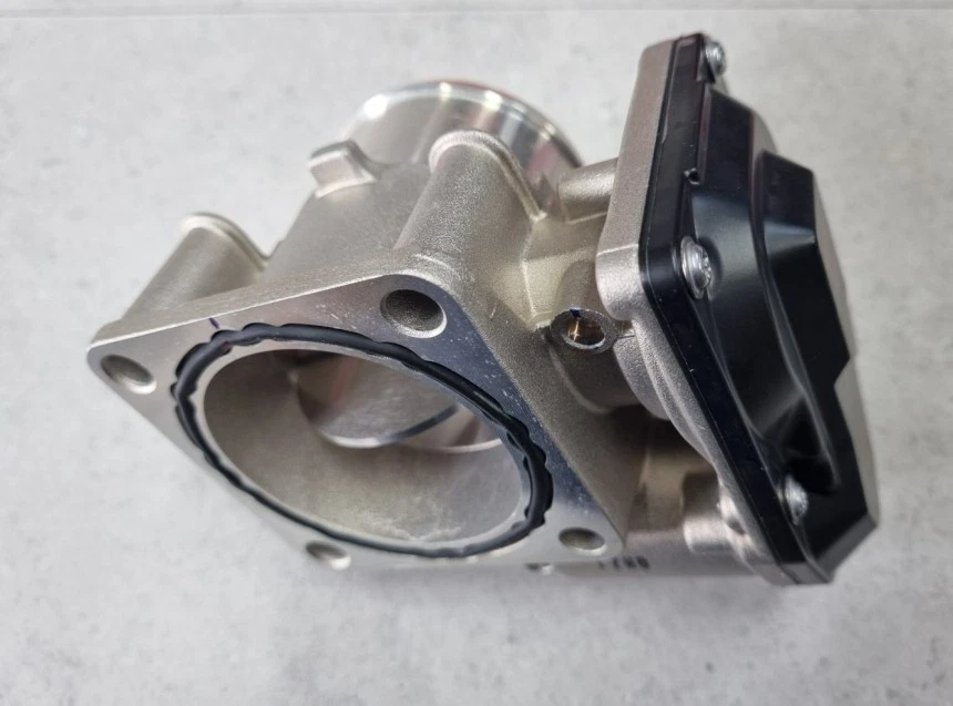 Cuerpo del acelerador (válvula de control de aire) para Hyundai ix35 2011-2015 motor diésel 2,0 L Foto 2 de 4