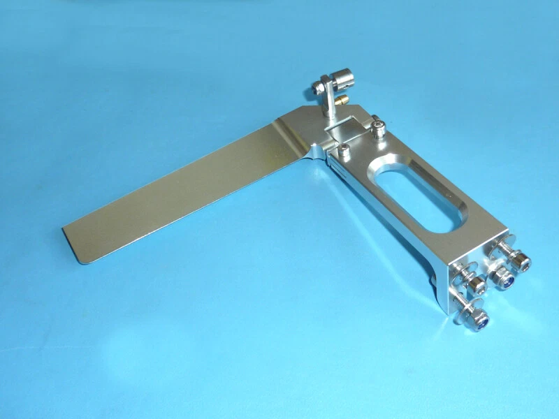 Alu Ruderanlage L108 x H130mm mit Wassereinlass Ruder verstellbar - RC Rennboote - Bild 4 von 4