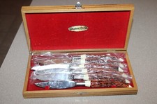Fashion Manor, Set of 6 Stainless Steel Cutlery Steak Knifes, w/Wood Box