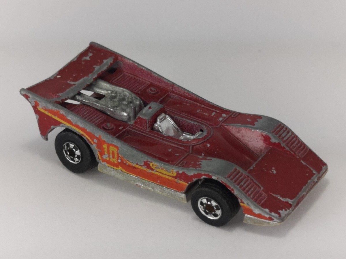 Hot Wheels Mattel 1973 Magenta Red #10 American Victory Pennzoil