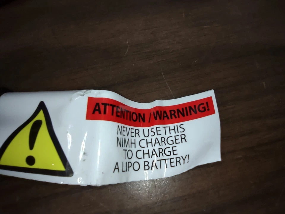 Redcat Racing HX-N701 1A NiMH Charger for 5-7 Cell NiMH batteries w/ Banana Conn - Image 4 of 4