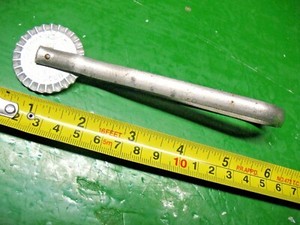 VINTAGE CHIARUGI BROS. PIE CRIMPER JAGGER CHICAGO ILL. STEEL ALUMINUM