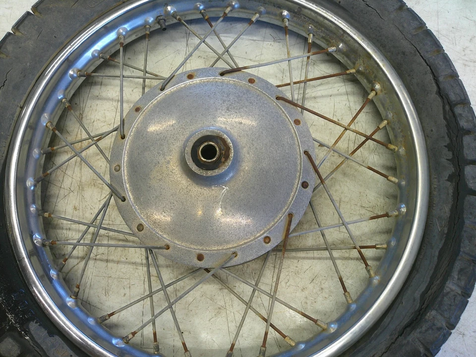 Llanta delantera Yamaha 305 YM1 1965-1968 Foto 2 de 4