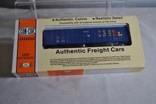 Con-Cor 57 FT   Golden West Service Refer Box Car HO Scale Kit