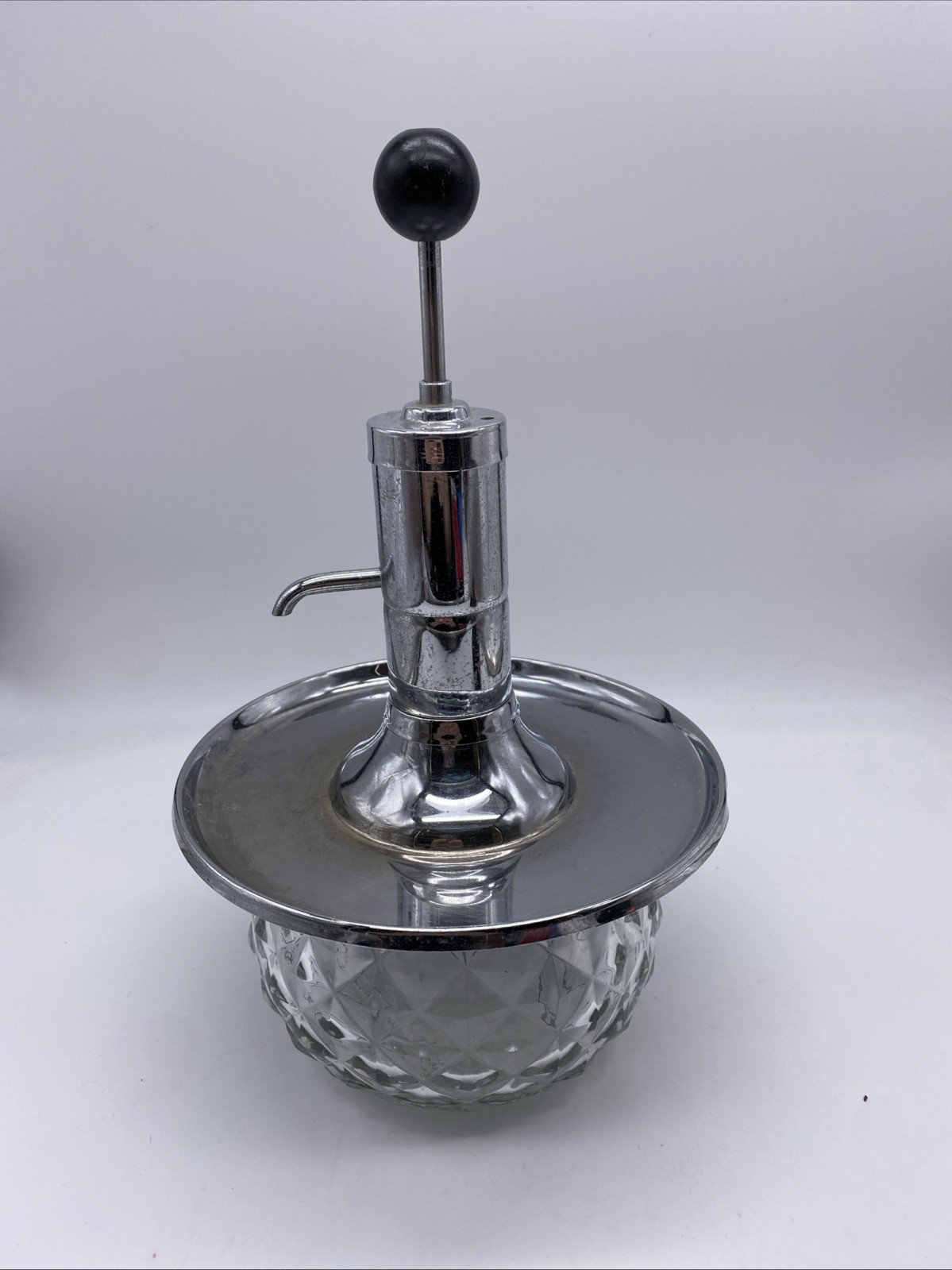 Park Sherman Pump Liquor Dispenser For Display Or Parts. Does Not Work