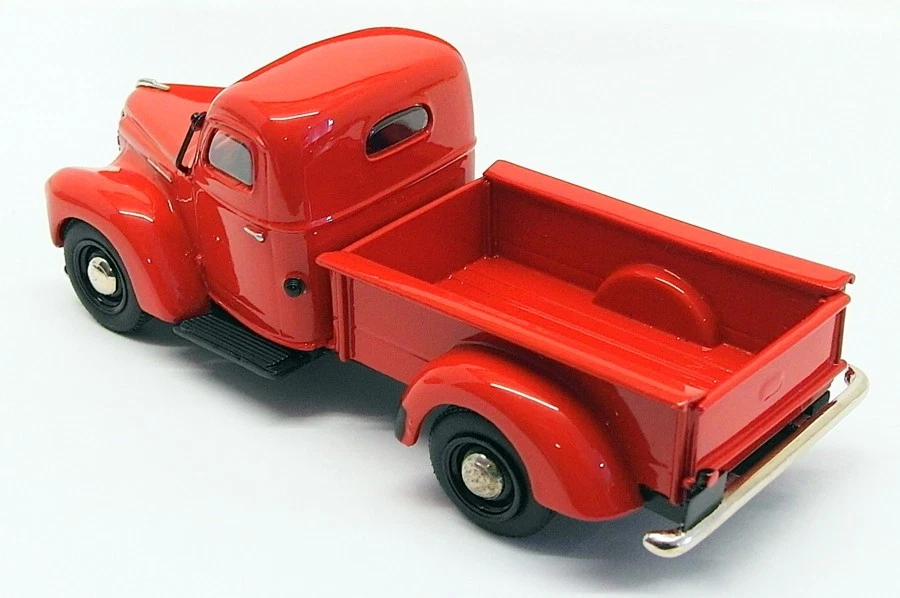 Camión SMTS escala 1/43 trabajo ligero n.º 1 - 1948 International KB-2 3/4 toneladas Foto 3 de 4