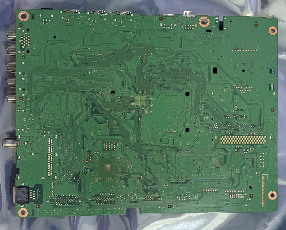 Placa principal/placa A Panasonic TXN/A1UFUUS para TC-P65ST60 - Imagem 4 de 4