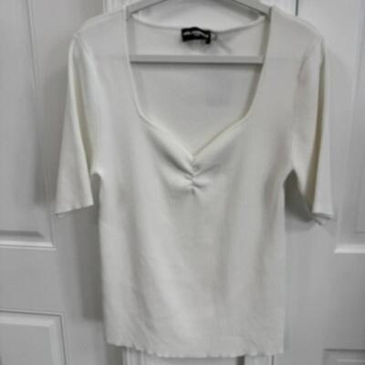 Ribbed knit sweater with ruched v-neck  by Karl Lagerfeld  NWT Large
