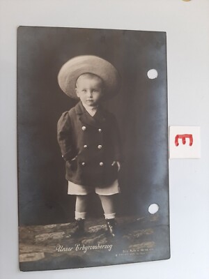 Photo Postcard A Little Child With Hat Photo Art 13.5 x 8 cm.