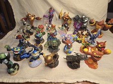 5 Giant Skylanders And 21 Giants Element Characters and 2 "Magic items" Lot