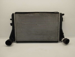 1K0145803 ZWISCHENKÜHLER / 822972 FÜR VOLKSWAGEN GOLF V BERLINA 1K1 SPORTLINE