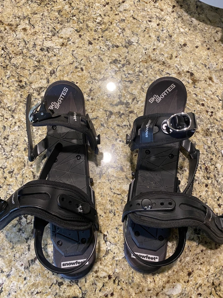 SNOWFEET* 44 CM SKIKATES | MINI ESQUÍS - Versión Bota Snowboard Foto 2 de 4