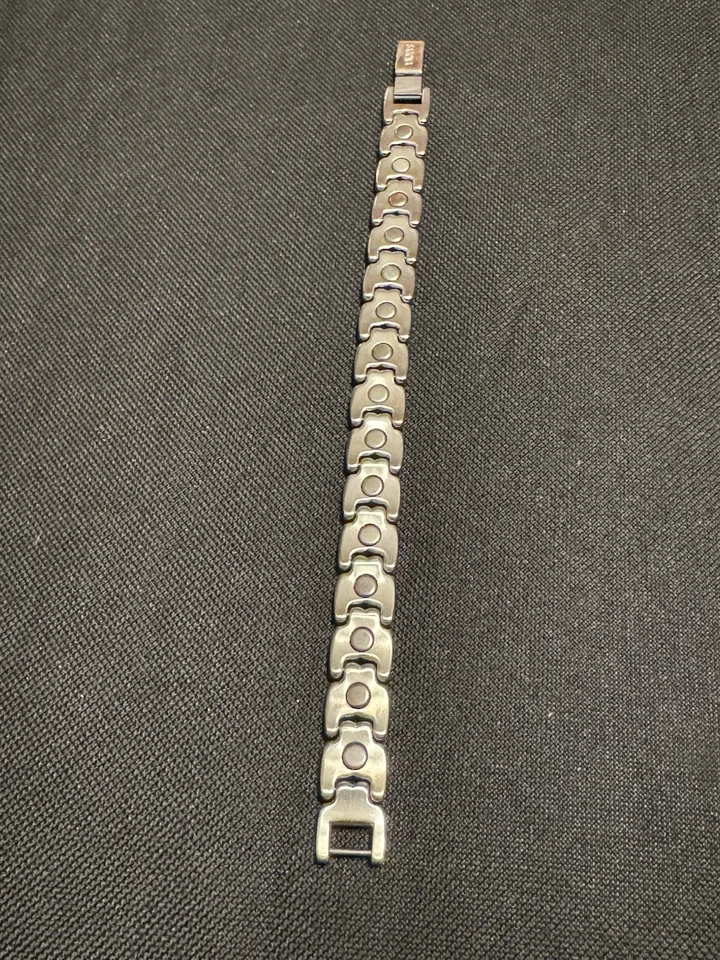 Sabona Duel Elite Unisex Two Toned Stainless Steel 7” Bracelet - Image 4 of 4