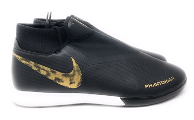 nike phantom vsn indoor