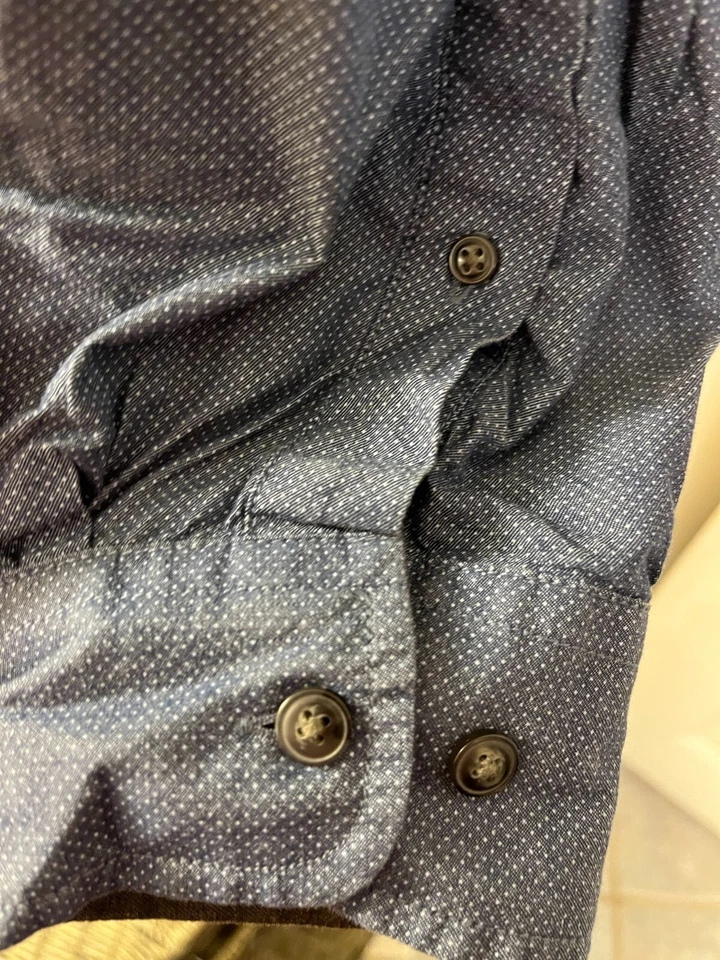 Lunares Haggar grandes abotonados para hombre Foto 4 de 4