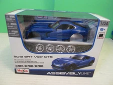 Maisto 2013 SRT Viper GTS Assembly Line Die-cast Metal 1/24 Model Kit, Ages 8+
