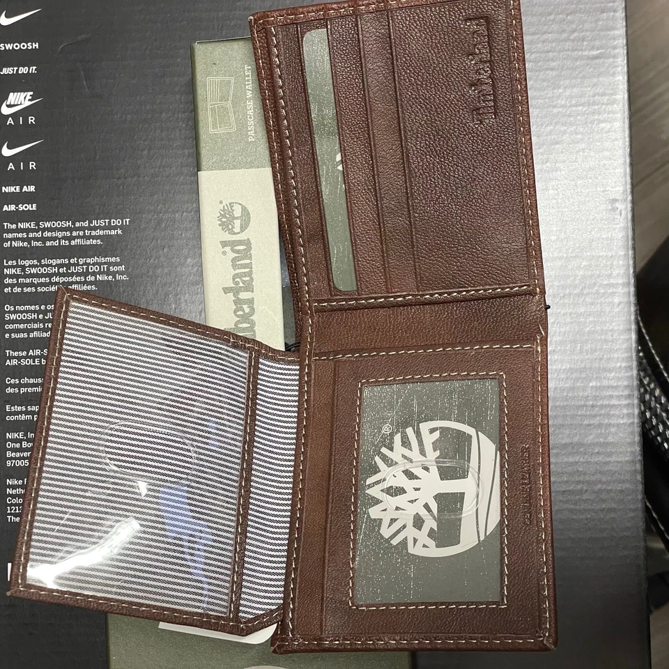 Men's TIMBERLAND Brand Brown LEATHER PASSCASE BiFold Wallet - $55 MSRP - Image 2 of 4