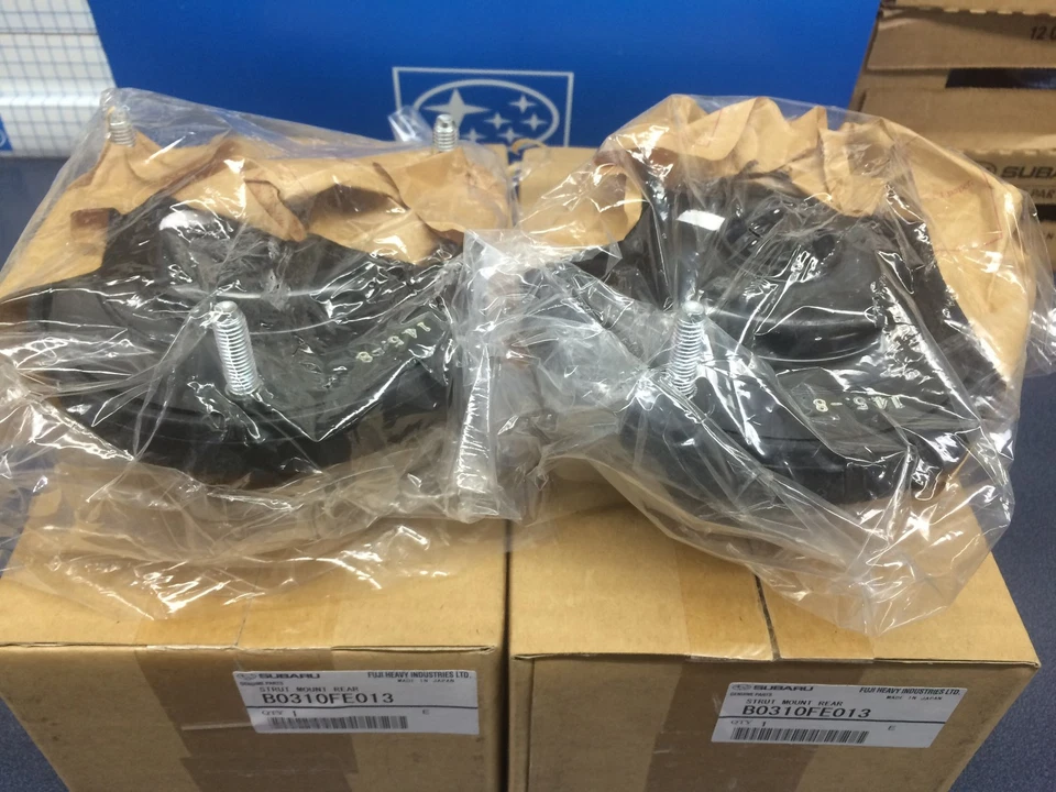 Montajes de puntal delanteros y traseros originales Subaru Grupo N WRX Forester STi SET TURBO OEM Foto 3 de 4