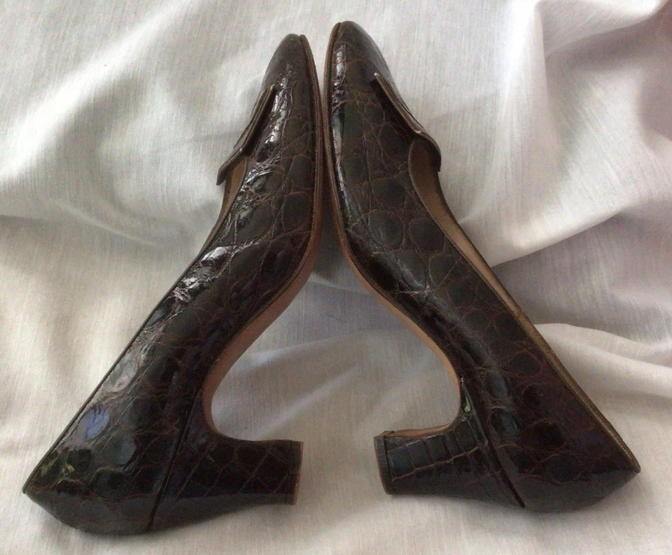 Bombas de piel de cocodrilo vintage años 70’s para mujer Pascalle Saks 5th Ave talla 5 1/2 B Foto 4 de 4