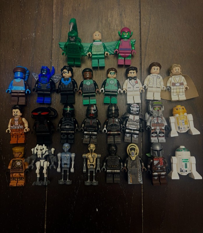 LEGO Star Wars, Marvel, & DC Huge MiniFigure Lot + Accessories And Helmets -Rare