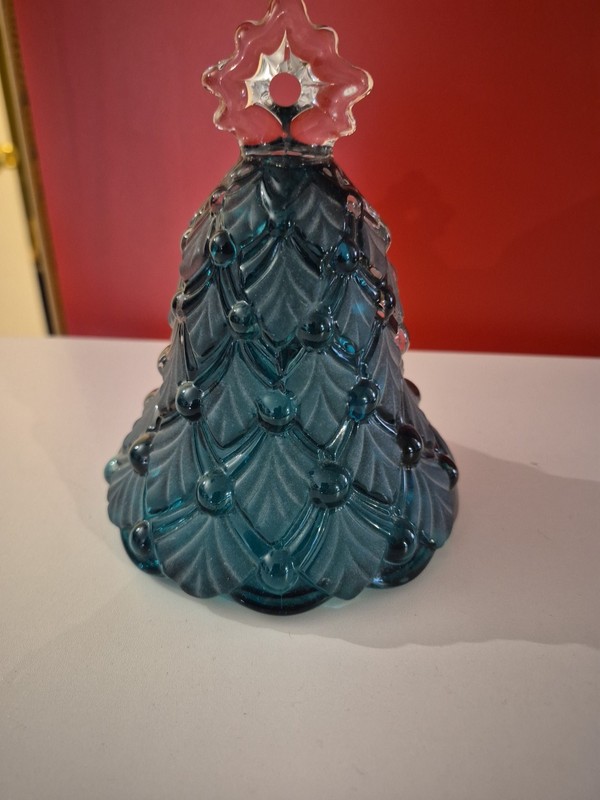 Mikasa Germany Winter Dreams Green Christmas Holiday Tree Shaped Glass Bell