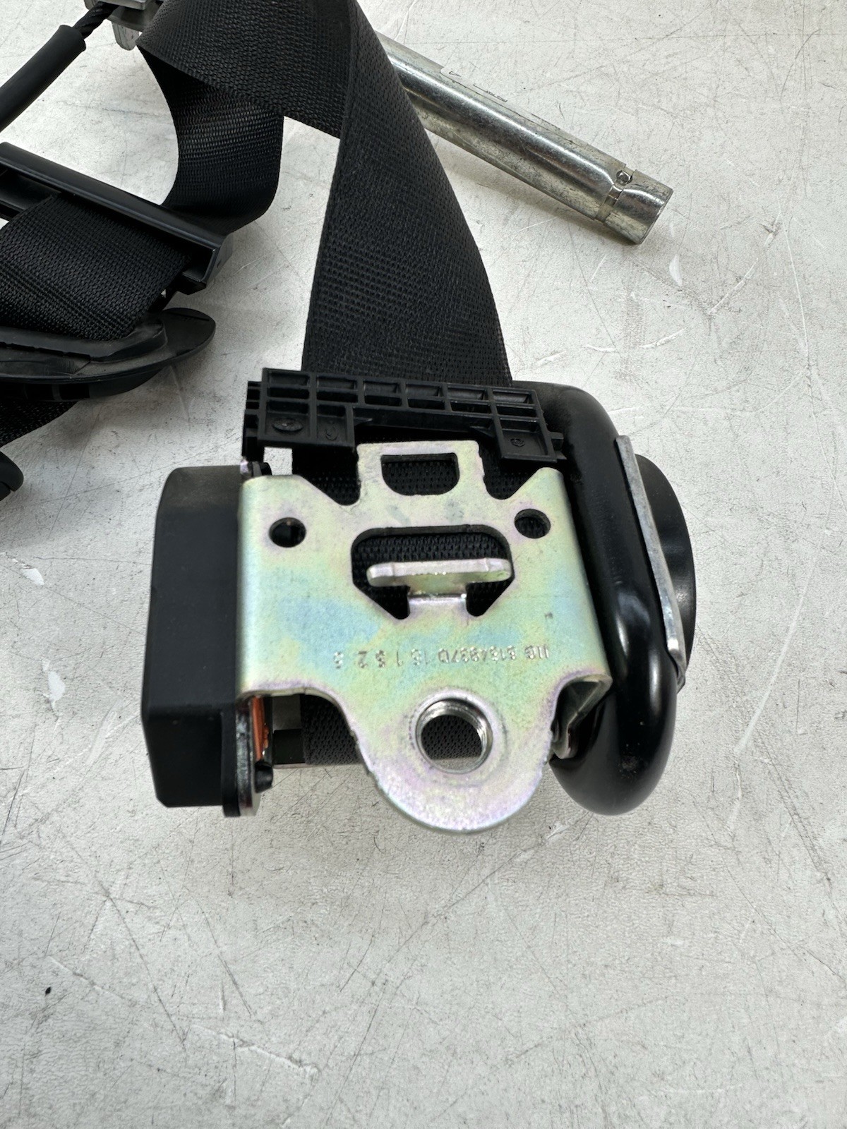 2014-2023 Maserati Ghibli Front Passenger Right Seat Belt Retractor Assembly OEM