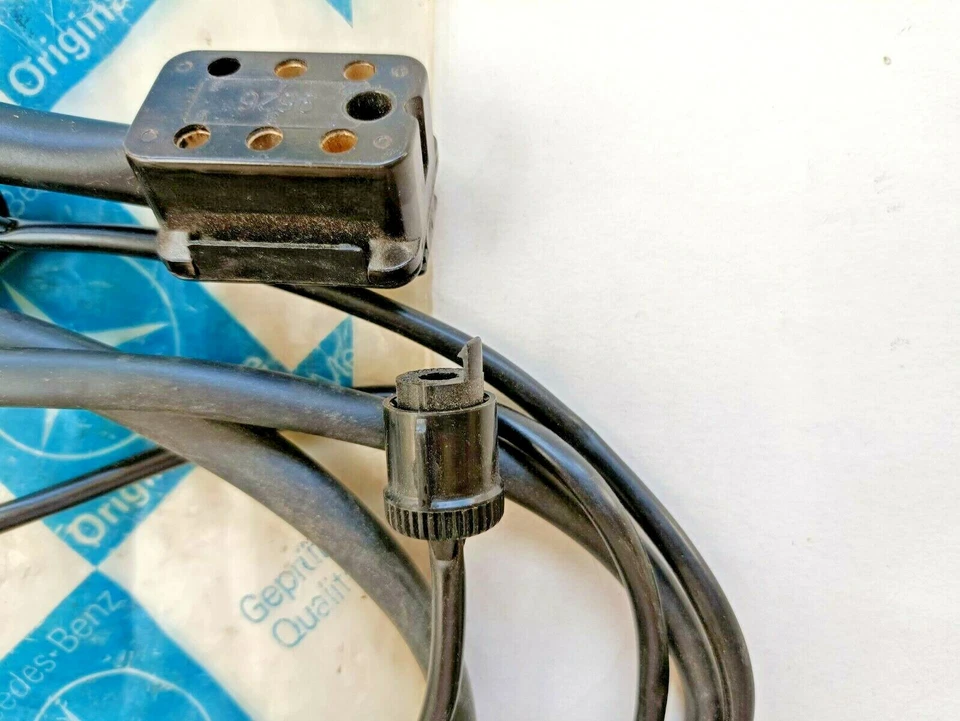 Mercedes w123 280C carburetor Heating cable harness Wiring 1235407209 Genuine . - Image 4 of 4