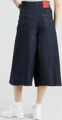 NWT Levis Engineered Womens 1st Loose Wide Leg Cropped Jeans 25