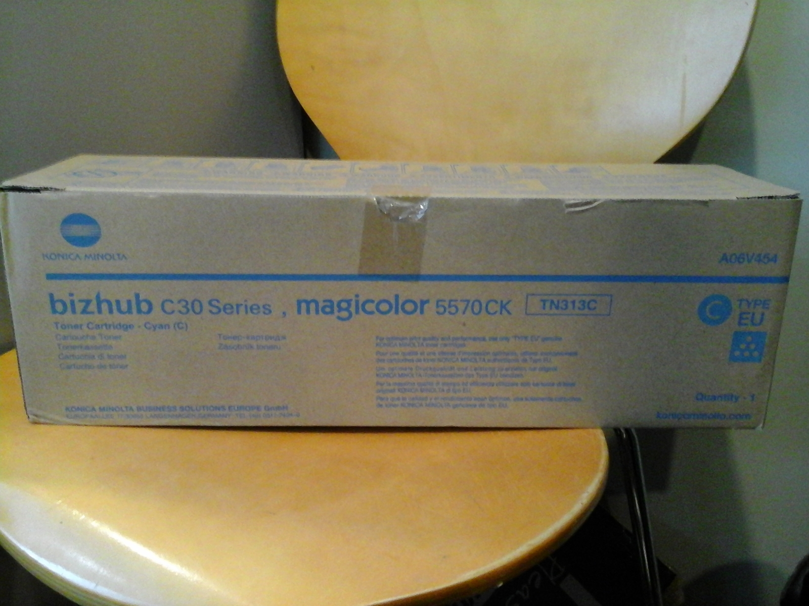 Genuine Konica Minolta TN313C Cyan Toner bizhub magicolor 5570CK Open VAT In