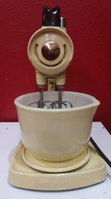 Vintage 1950s Sunbeam Mixmaster Yellow Stand Mixer Tested! Works