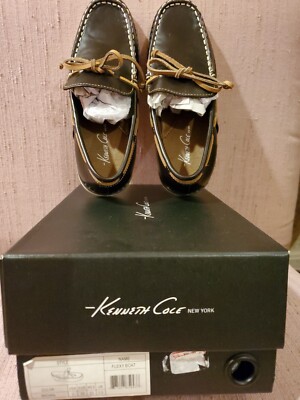 NIB, Kenneth Cole New York, Boys Leather Flexy Boat Shoe Size 2 NEW